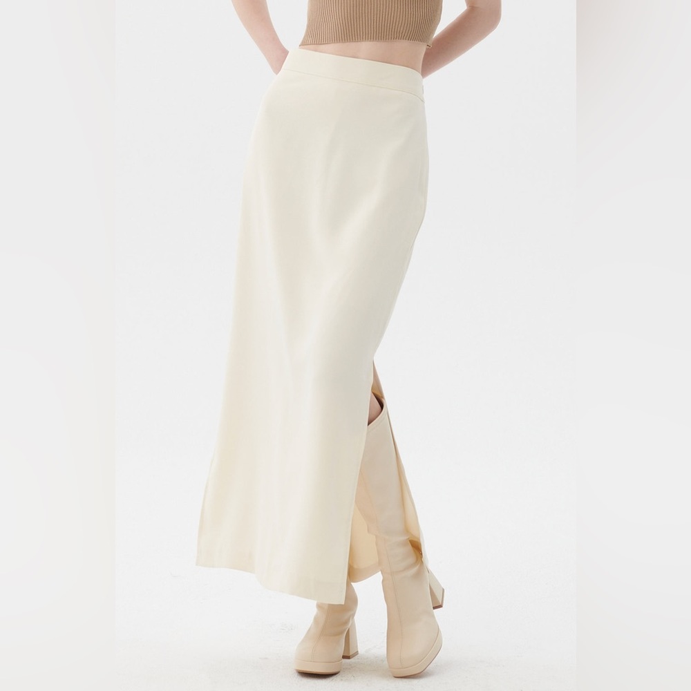 STORETS | Maxi skirt side splits